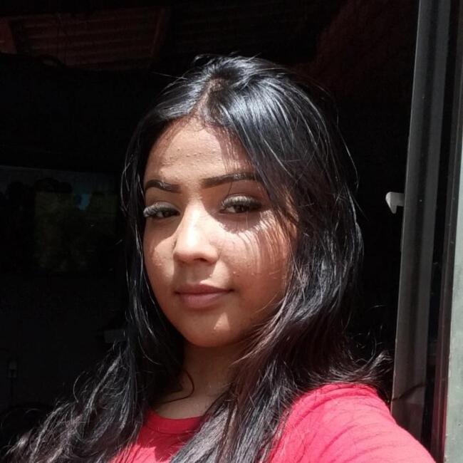 Babá em Sorriso: Kevelyn sousa