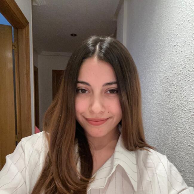 Canguro en Las Torres de Cotillas: Nidia