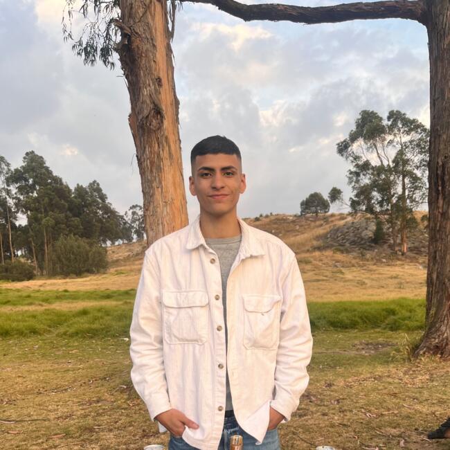 Babysitter in Osny: SANTIAGO MONTOYA