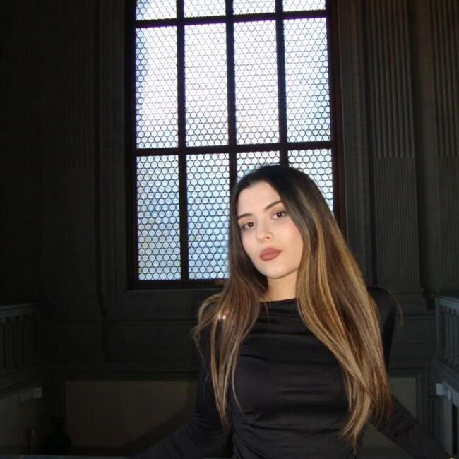 Babysitter in Lucca: Mishel