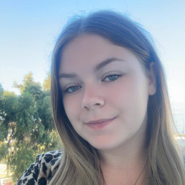 Babysitter in La Louvière: Brittany