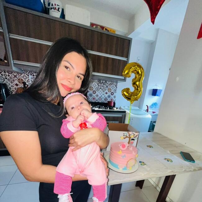 Babá em Tijucas: Kelly
