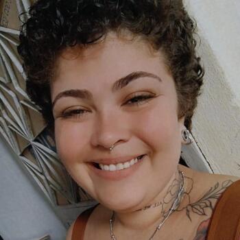 Babysitter in São Gonçalo (São Gonçalo): Ester