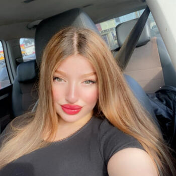 Babysitter in Doha: Hadjer