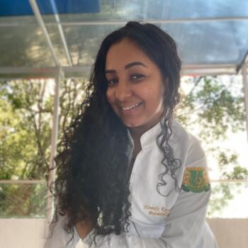 Babysitter in Recife: Hemily