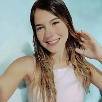 Babysitter in Santa Maria: Alexandra