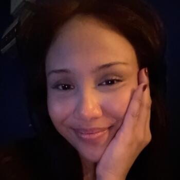 Babysitting job in Singapore Island: babysitting job Serena