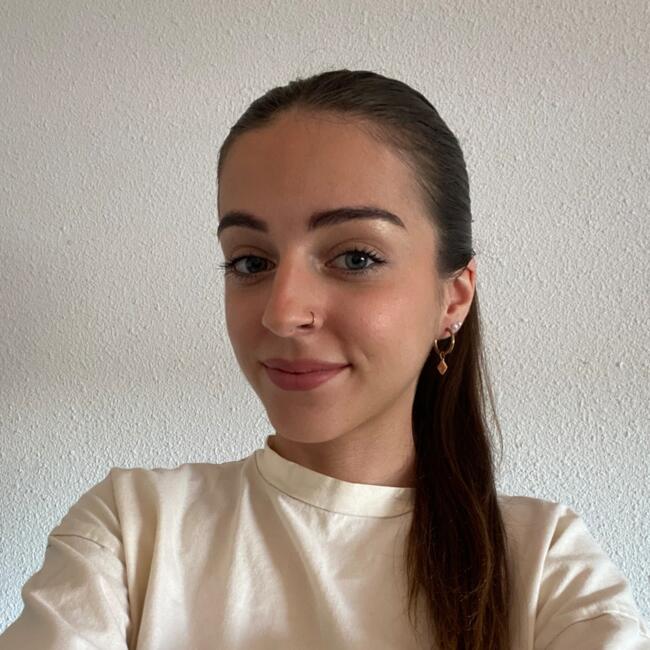 Babysitter in Libourne: Maëly