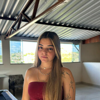 Babá em Carandaí: Lais