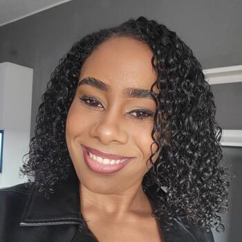 Babysitter in Almada: Veronica