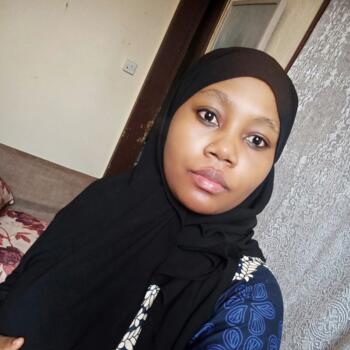 Babysitter in Riyadh: Amina