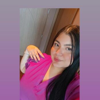 Babysitter Floridablanca: Karina