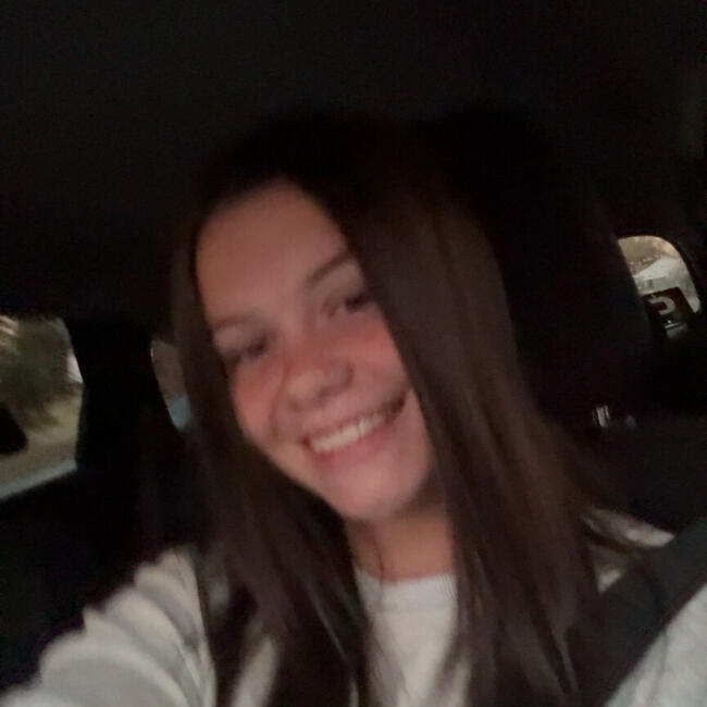 Babysitter in Mildura: Madison