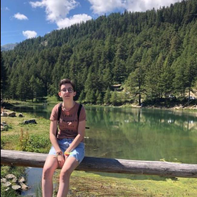 Baby-sitter in Haubourdin: Anaïs