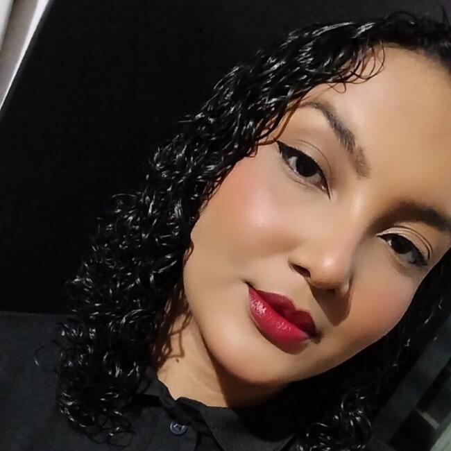 Emprego de babá em Jandira: Bianca