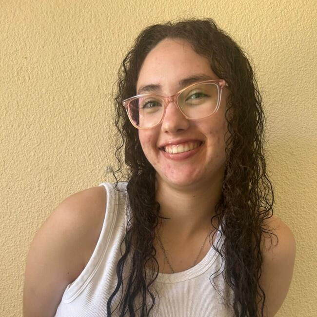 Babysitter in Milnerton: Dominique