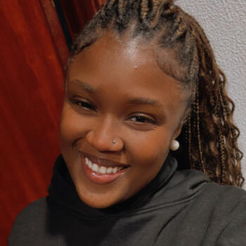 Babysitter in Seixal: Alisia