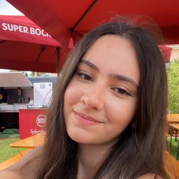 Babysitter Marinha Grande: Clara