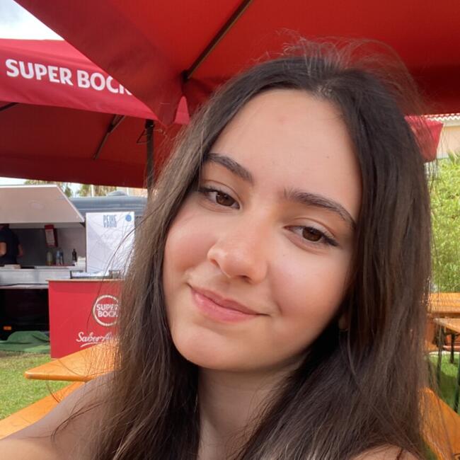 Babysitter em Marinha Grande: Clara