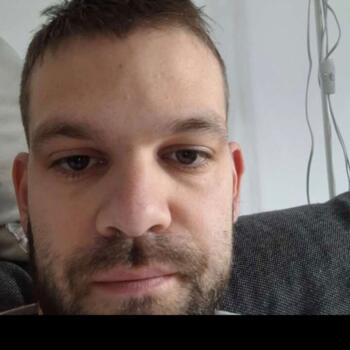 Babysitter in Clichy: Maxime