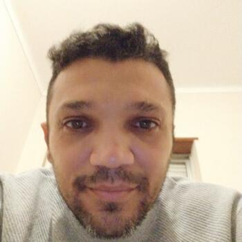 Trabalho de babysitting em Leiria: Trabalho de babysitting Dione