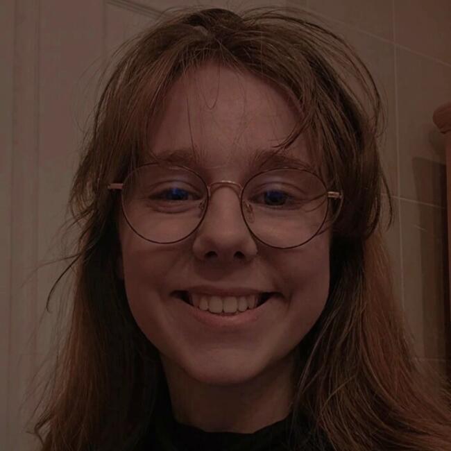 Babysitter in Saint-Julien-lès-Metz: Alix