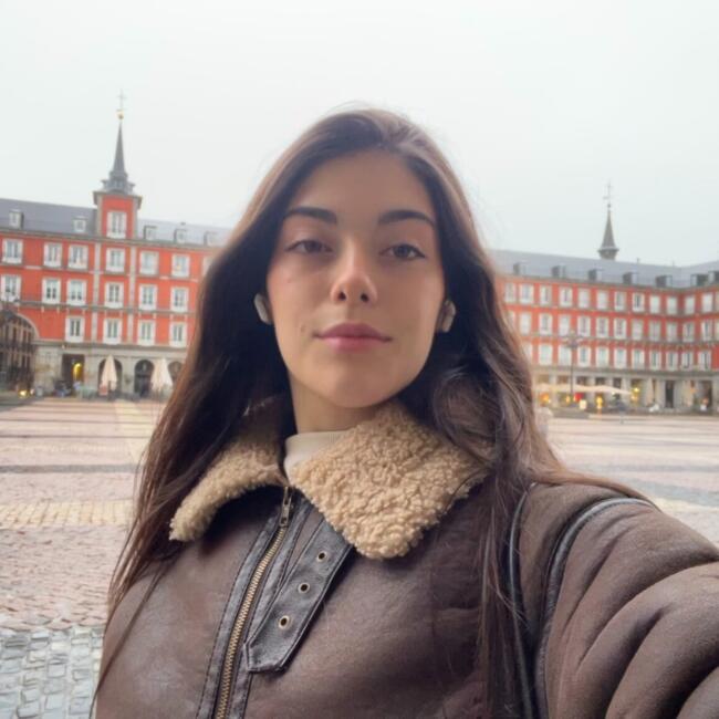 Babysitter in Marino: MARTINA