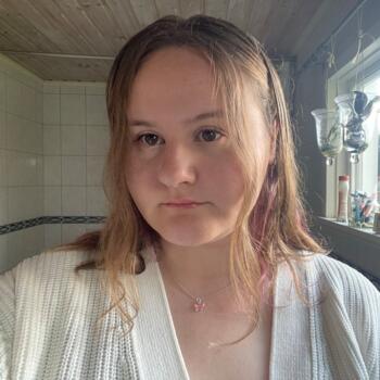 Barnvakt i Söderbärke: Linn