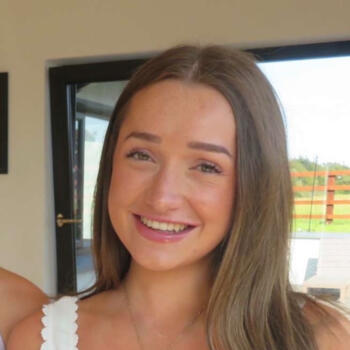 Babysitter in Dublin: Emily