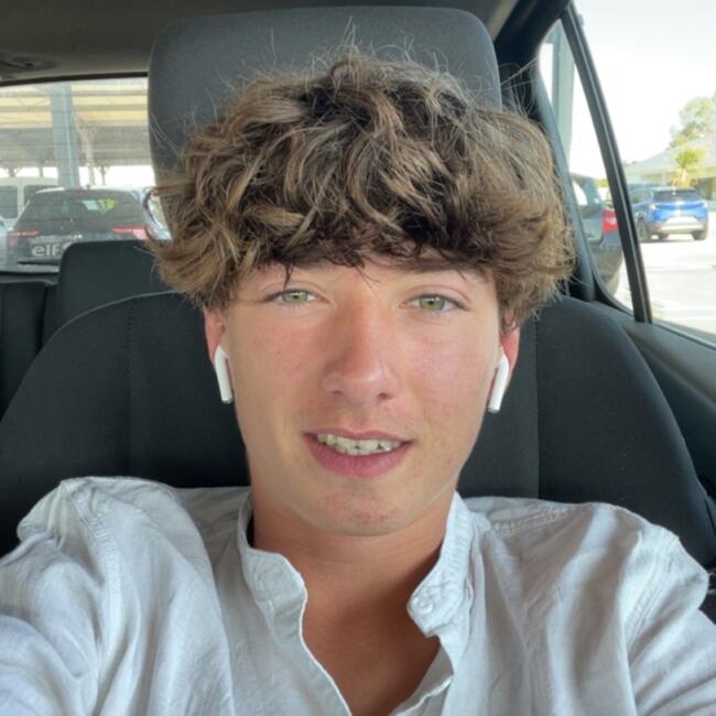 Babysitter in Bannalec: Hoel