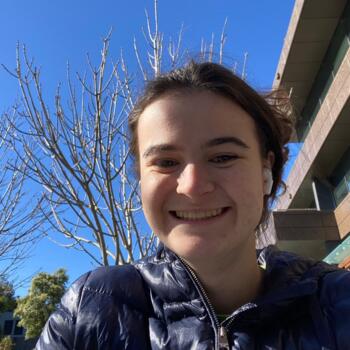 Babysitter in Sydney: Maggie