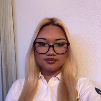 Babysitter in Horgen: Onsiri