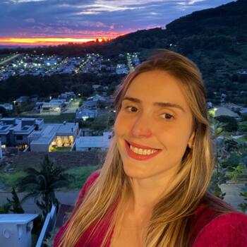 Babysitting job in São Leopoldo: babysitting job Janaina