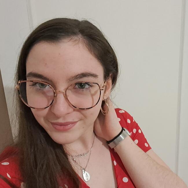 Babysitter in Dijon: Axelle