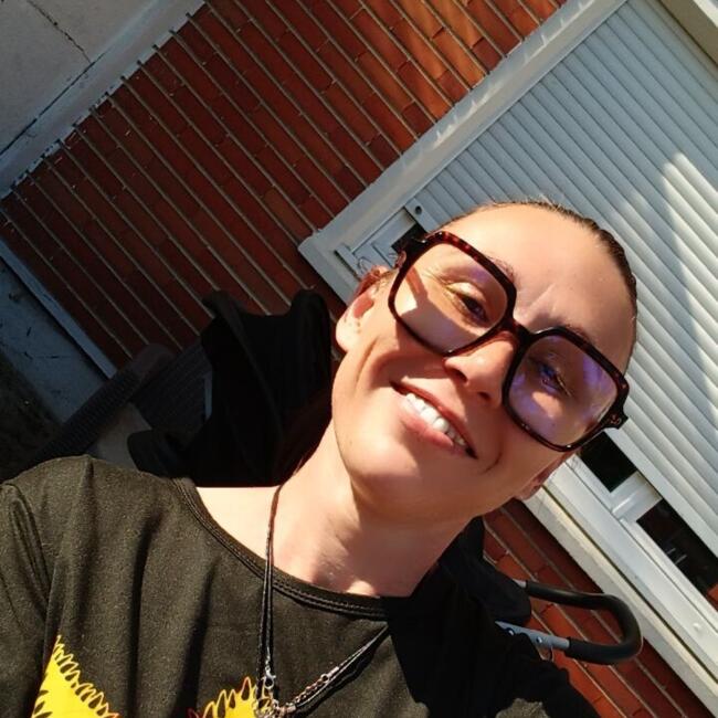 Babysitter in Fresnoy-le-Grand: Lindsay