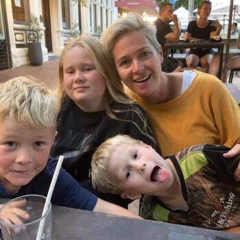 Babysitting job in Nelson: babysitting job Lou