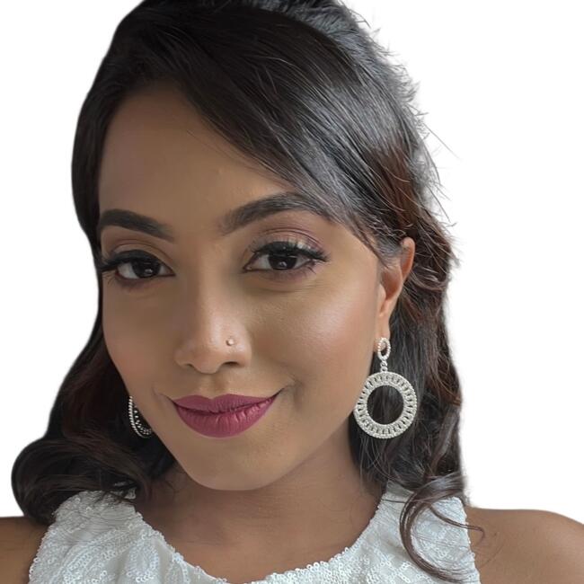 Babysitter in Singapore: Suriya