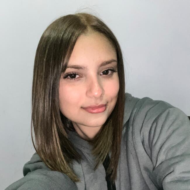 Niñera en Capitán Bermúdez: Luna