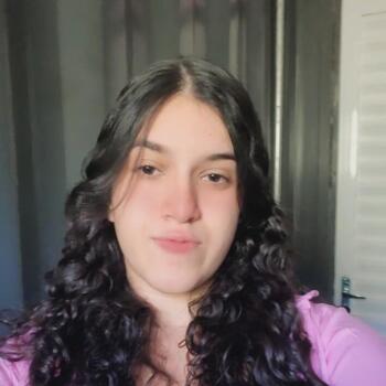 Babysitter in Campinas: Brenda