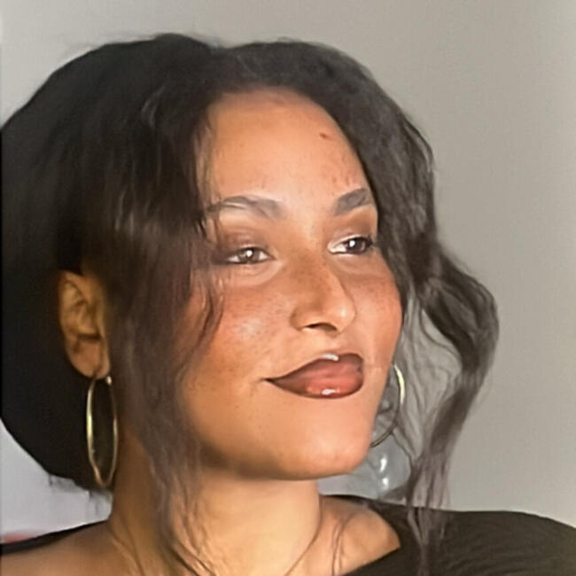 Babysitter in Cairo: Malak