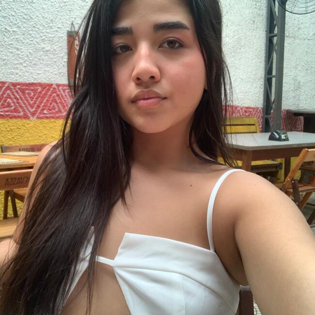 Babysitter in Belém: Mel Lanne