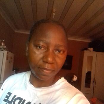 Babysitter Inanda: Charity