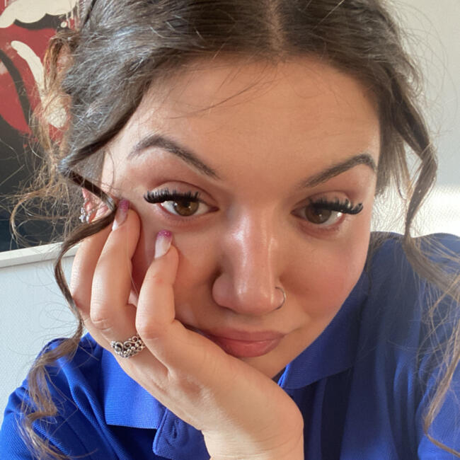 Babysitter in Paris: Anna