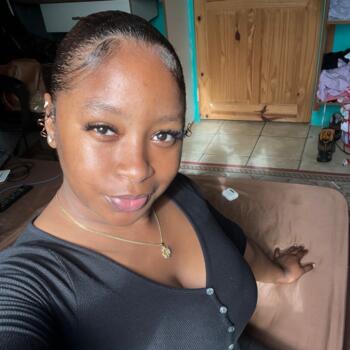 Babysitter in Chaguanas: Jada