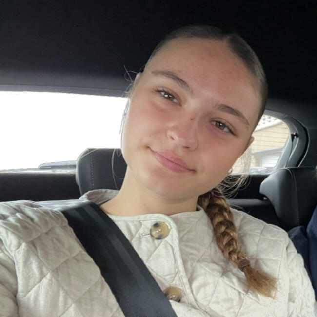 Babysitter in Machelen: Uriell