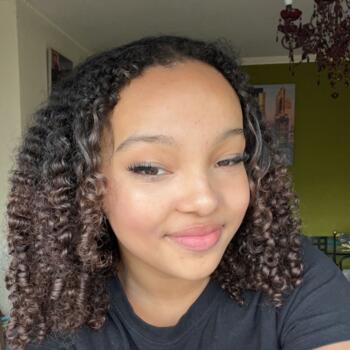 Niñera en Vlaardingen: Kayla