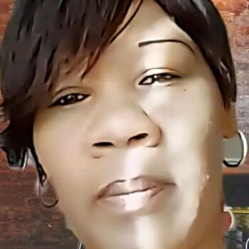 Babysitter in Cape Town: Esmeralda Ernestine