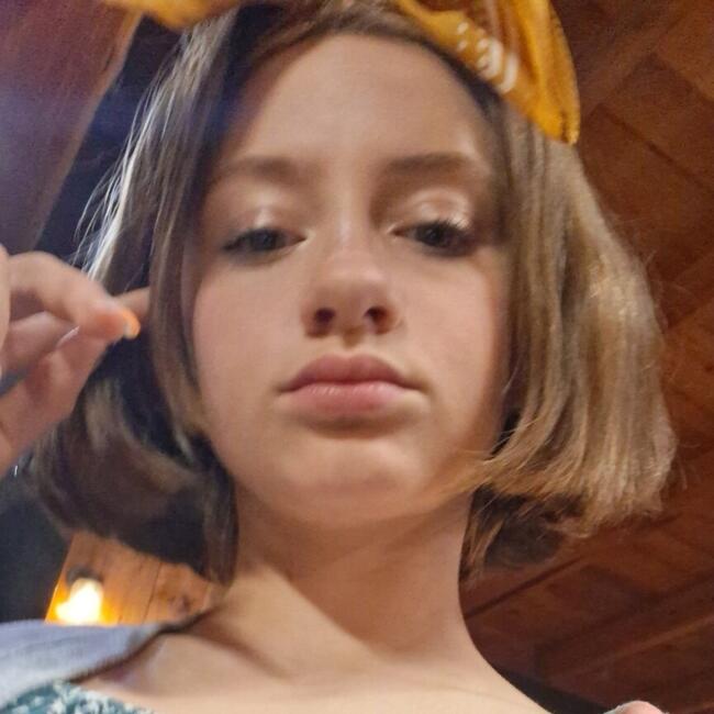 Babysitter in Rural Valley: Mia