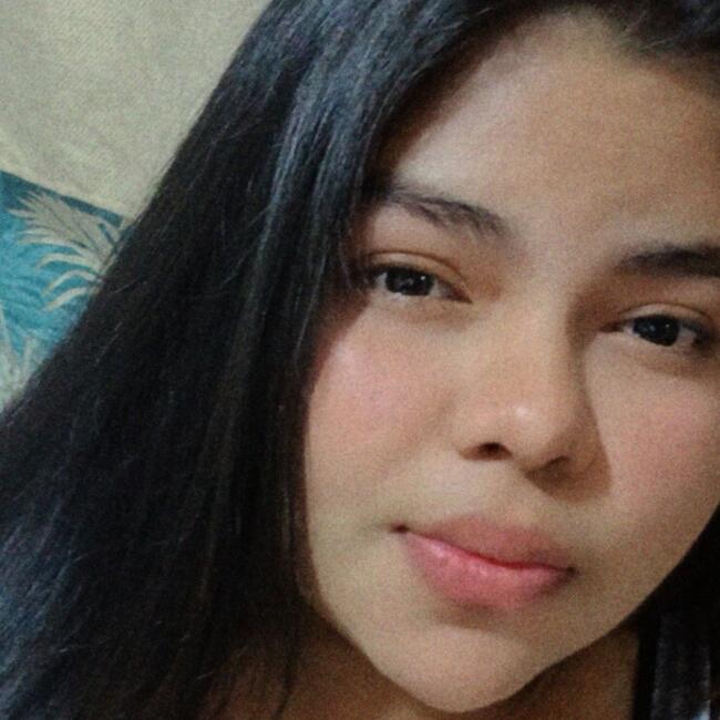 Babysitter in Panama City: Indira