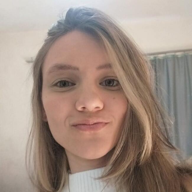 Babysitter in São José (São José): Naty